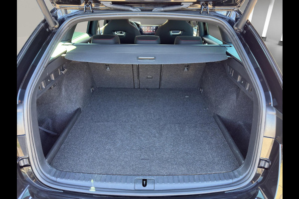 Škoda Octavia Combi 1.4 TSI RS iV PHEV Business | Pano | Head-Up | Led | Stuur verw. | Parksensoren |