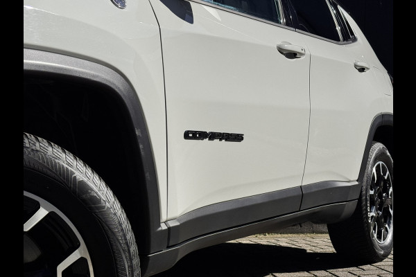 Jeep Compass 4xe 240 Plug-in Hybrid Electric Trailhawk | Camera | Leder | Apple Carplay/Android Auto | Navigatie | Cruise control