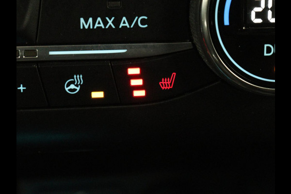 Ford Focus 1.0 EcoBoost ST Line | Panoramadak | Stoel & stuurverwarming | Camera | Carplay | 18'' | Full LED | Climate control | Keyless | Park Assist | Cruise control | Getint glas