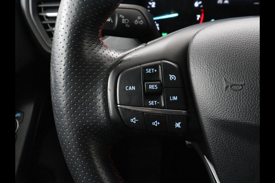 Ford Focus 1.0 EcoBoost ST Line | Panoramadak | Stoel & stuurverwarming | Camera | Carplay | 18'' | Full LED | Climate control | Keyless | Park Assist | Cruise control | Getint glas