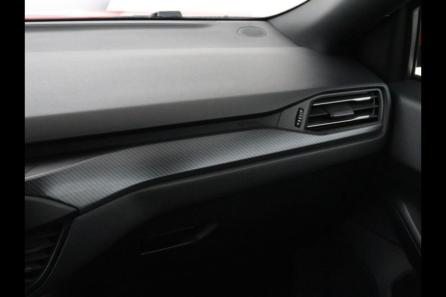 Ford Focus 1.0 EcoBoost ST Line | Panoramadak | Stoel & stuurverwarming | Camera | Carplay | 18'' | Full LED | Climate control | Keyless | Park Assist | Cruise control | Getint glas