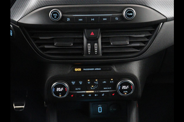 Ford Focus 1.0 EcoBoost ST Line | Panoramadak | Stoel & stuurverwarming | Camera | Carplay | 18'' | Full LED | Climate control | Keyless | Park Assist | Cruise control | Getint glas