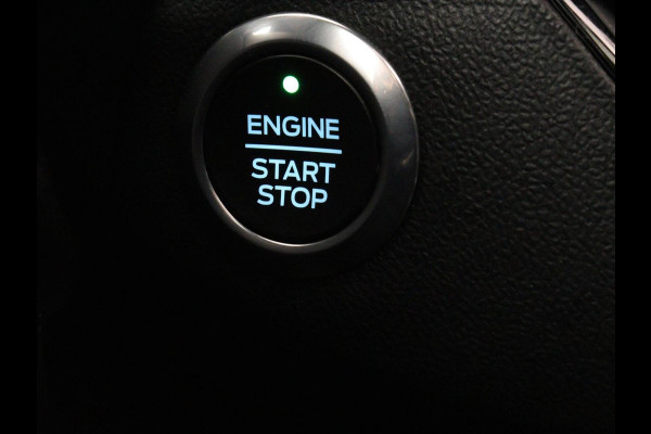 Ford Focus 1.0 EcoBoost ST Line | Panoramadak | Stoel & stuurverwarming | Camera | Carplay | 18'' | Full LED | Climate control | Keyless | Park Assist | Cruise control | Getint glas