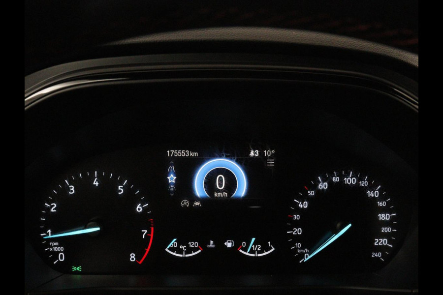 Ford Focus 1.0 EcoBoost ST Line | Panoramadak | Stoel & stuurverwarming | Camera | Carplay | 18'' | Full LED | Climate control | Keyless | Park Assist | Cruise control | Getint glas