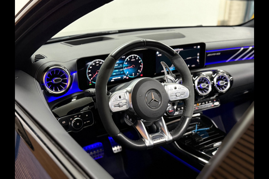 Mercedes-Benz A-Klasse AMG 35 4MATIC NIGHT Premium Plus | PANO | Burmester | Ambient | HuD | MultiBeam LED | Winter-Pakket |MBUX