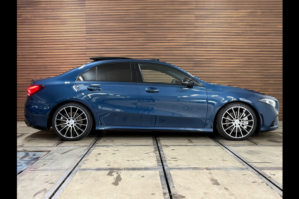 Mercedes-Benz A-Klasse AMG 35 4MATIC NIGHT Premium Plus | PANO | Burmester | Ambient | HuD | MultiBeam LED | Winter-Pakket |MBUX