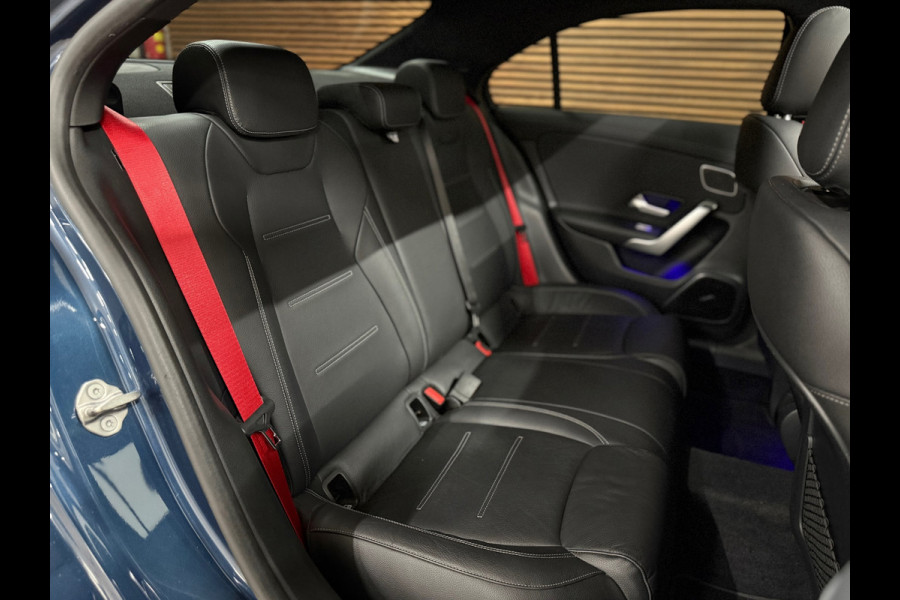 Mercedes-Benz A-Klasse AMG 35 4MATIC NIGHT Premium Plus | PANO | Burmester | Ambient | HuD | MultiBeam LED | Winter-Pakket |MBUX
