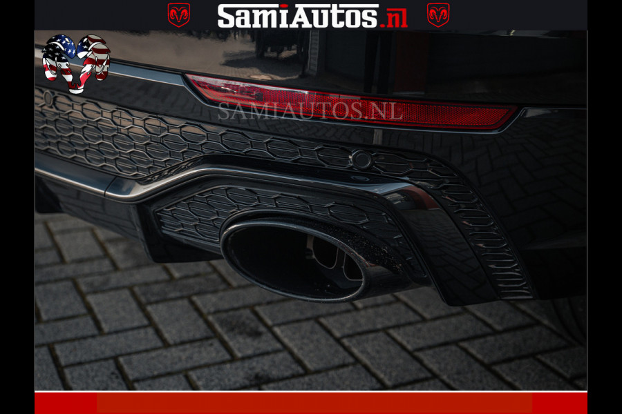 Audi RS Q8 RSQ8 BLACK OPS | 600PK 4.0 V8 TFSI QUATTRO | HUD | 4 WIELBESTURING | 23 INCH AUDI SPORT WHEELS | RS BEKLEDING ZWART | PANO | SOF BANG & OLUFSEN | PANORAMA DAK | De Lamborghini Urus en Audi RS Q8 zijn beide supersnelle SUV's met dezelfde basis (4.0L V8 twin-turbo motor van de VW Group)