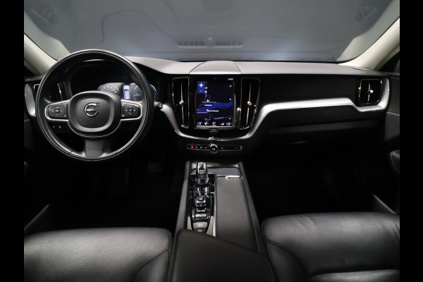 Volvo XC60 2.0 T8 Twin Engine AWD Momentum [SCHUIFKANTELDAK, APPLE CARPLAY, ANDROID, ELEKTRISCH VERSTELBARE STOELEN, STUURVERWARMING, STOELVERWARMING, VOL LEDER, CRUISE, CLIMATE, NIEUWSTAAT]