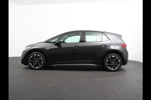 Volkswagen ID.3 Life 58 kWh Climate control Navigatie Cruise control Parkeersensoren voor + achter LED Voorstoelen verwarmd Apple Carplay/ Android Auto