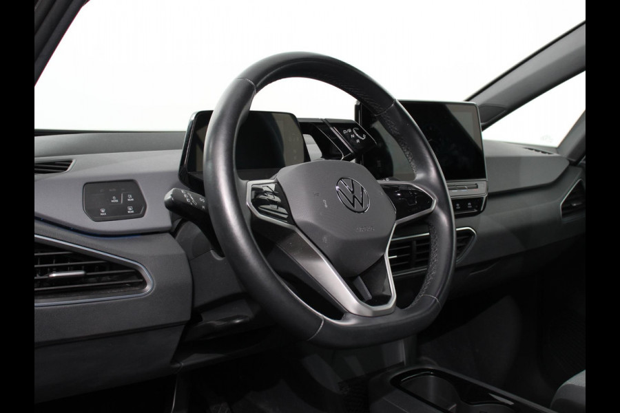 Volkswagen ID.3 Life 58 kWh Climate control Navigatie Cruise control Parkeersensoren voor + achter LED Voorstoelen verwarmd Apple Carplay/ Android Auto