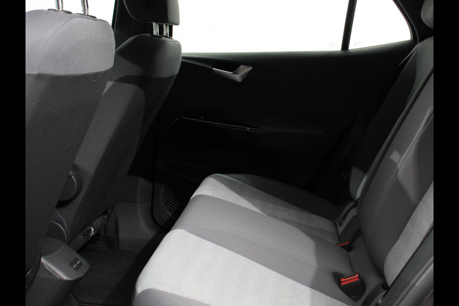 Volkswagen ID.3 Life 58 kWh Climate control Navigatie Cruise control Parkeersensoren voor + achter LED Voorstoelen verwarmd Apple Carplay/ Android Auto