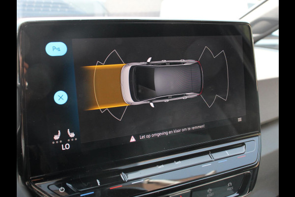 Volkswagen ID.3 Life 58 kWh Climate control Navigatie Cruise control Parkeersensoren voor + achter LED Voorstoelen verwarmd Apple Carplay/ Android Auto