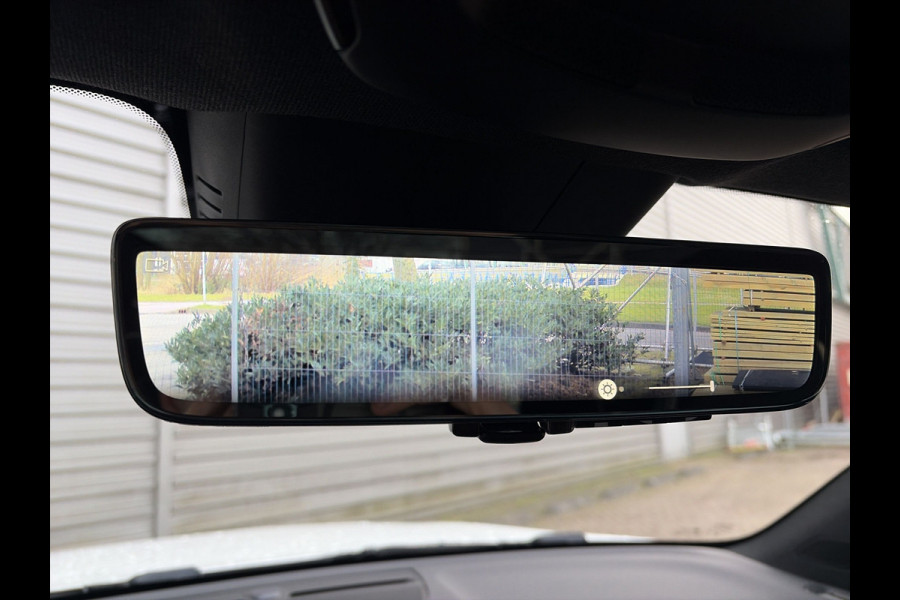 Volvo EC40 Extended Range Plus 82 kWh / Black Sheep pakket met zwart dak / Fjord Blue tapijt / 20" Velgen /