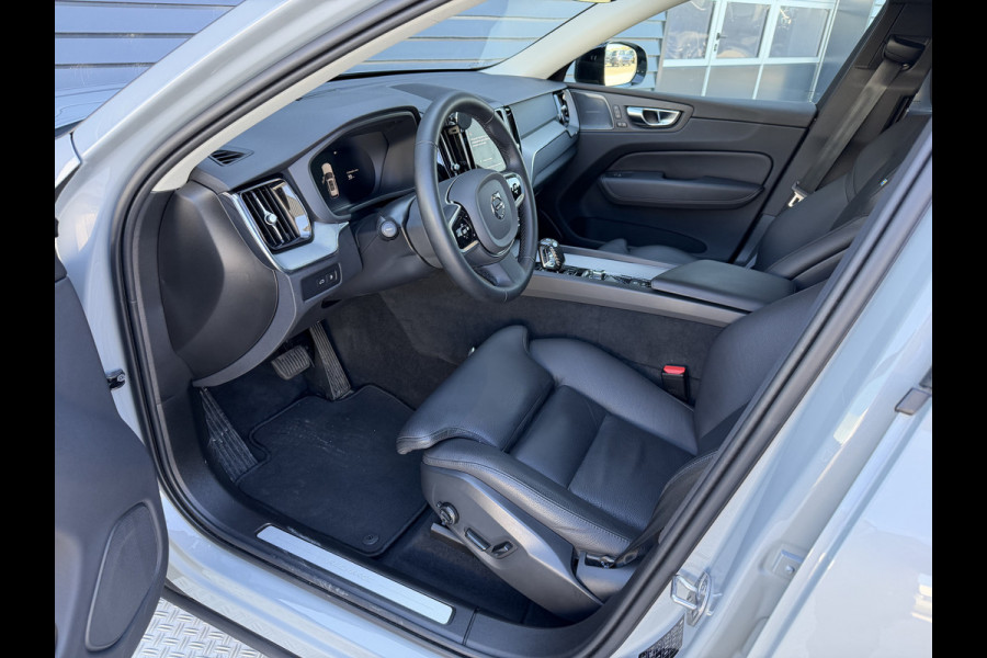 Volvo XC60 2.0 T8 Plug-in hybrid AWD Plus Black Edition