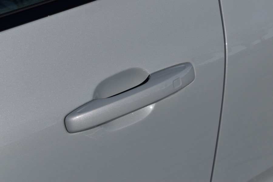 Volvo XC60 T6 AWD 350PK Plug-in Hybrid Ultimate Dark / Head-Up / Trekhaak / Blis / 360 Camera / Schuif/kanteldak /