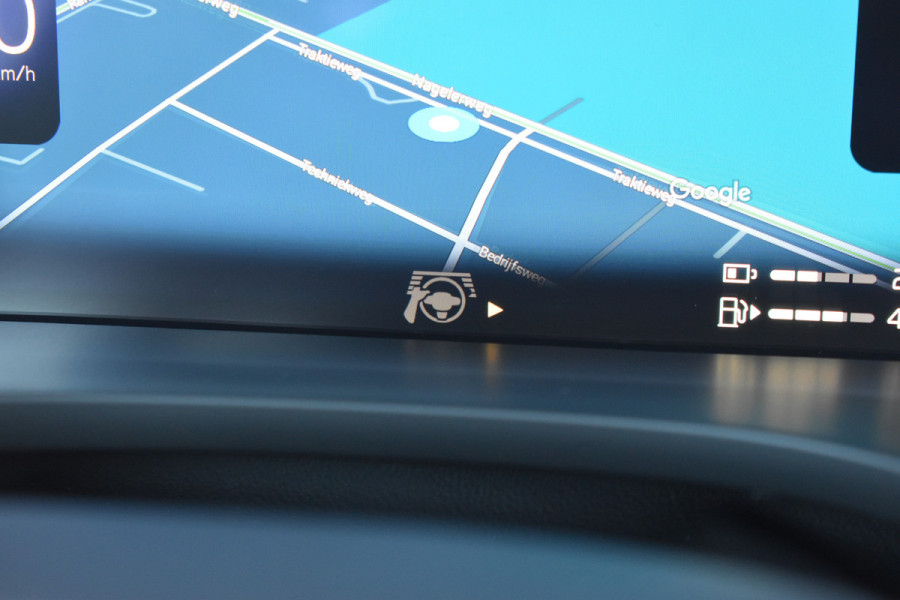 Volvo XC60 T6 AWD 350PK Plug-in Hybrid Ultimate Dark / Head-Up / Trekhaak / Blis / 360 Camera / Schuif/kanteldak /