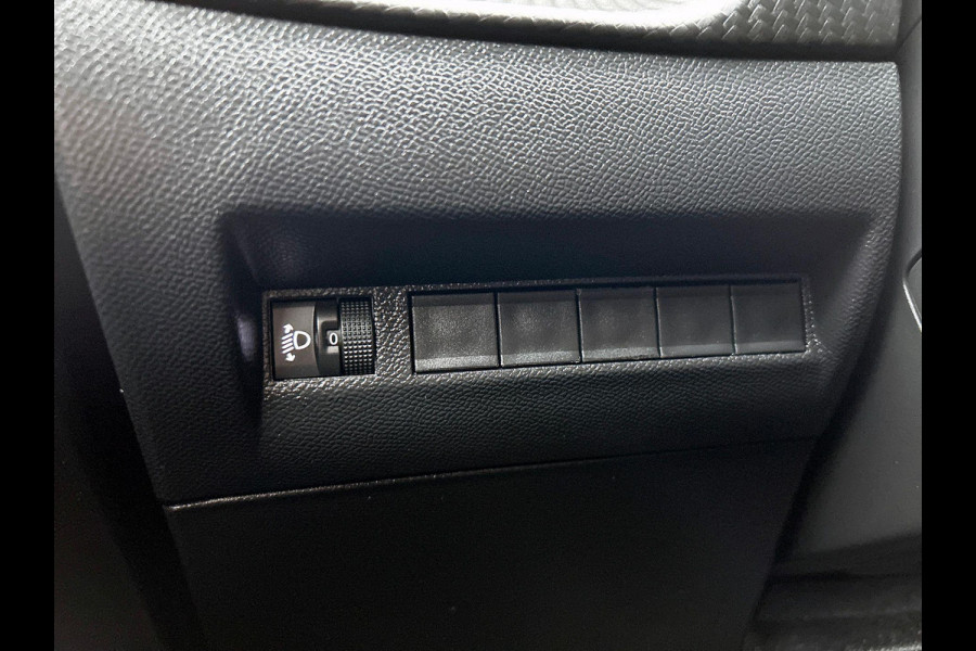 Peugeot 208 1.2 PureTech 100 Allure CARPLAY & NAVI | CAMERAS | AD-CRUISE