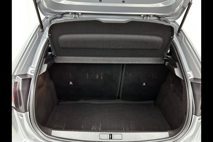 Peugeot 208 1.2 PureTech 100 Allure CARPLAY & NAVI | CAMERAS | AD-CRUISE