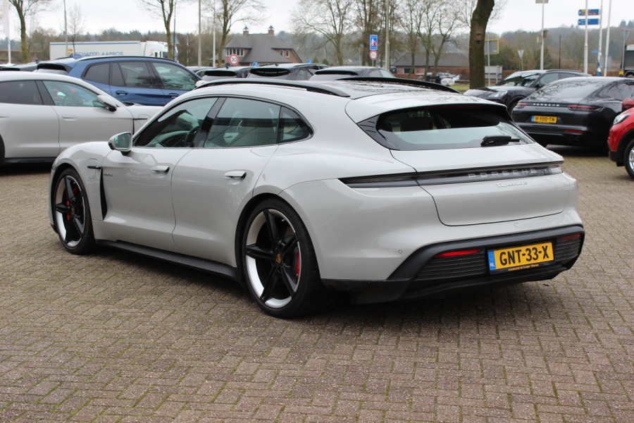 Porsche Taycan Sport Turismo 4S 93 kWh / SoH 91,9% / Panoramadak / 360Camera / Head-up / Accu Performance+ / 21'' / Achterasbesturing / Luchtvering / Keyless / Stoel+Stuurverwarming / DAB / ACC