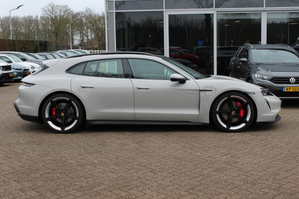 Porsche Taycan Sport Turismo 4S 93 kWh / SoH 91,9% / Panoramadak / 360Camera / Head-up / Accu Performance+ / 21'' / Achterasbesturing / Luchtvering / Keyless / Stoel+Stuurverwarming / DAB / ACC