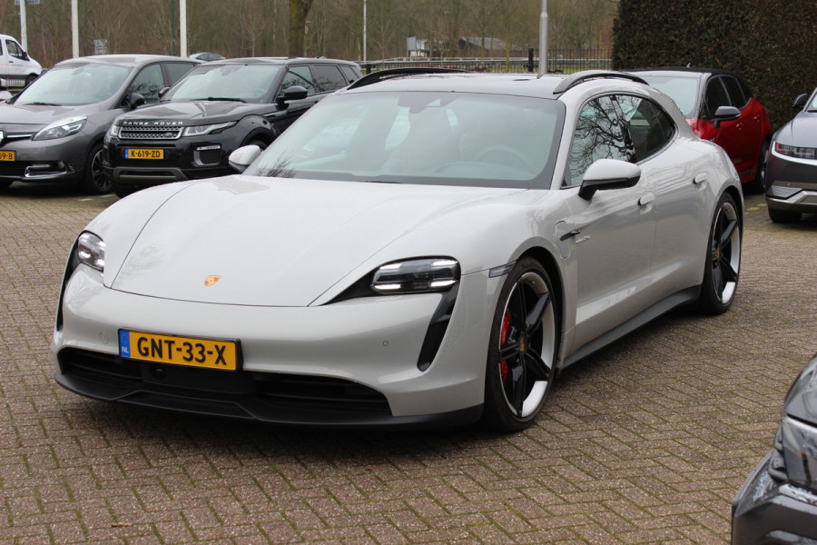 Porsche Taycan Sport Turismo 4S 93 kWh / SoH 91,9% / Panoramadak / 360Camera / Head-up / Accu Performance+ / 21'' / Achterasbesturing / Luchtvering / Keyless / Stoel+Stuurverwarming / DAB / ACC