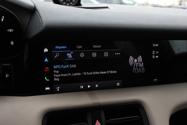 Porsche Taycan Sport Turismo 4S 93 kWh / SoH 91,9% / Panoramadak / 360Camera / Head-up / Accu Performance+ / 21'' / Achterasbesturing / Luchtvering / Keyless / Stoel+Stuurverwarming / DAB / ACC