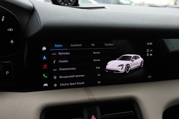 Porsche Taycan Sport Turismo 4S 93 kWh / SoH 91,9% / Panoramadak / 360Camera / Head-up / Accu Performance+ / 21'' / Achterasbesturing / Luchtvering / Keyless / Stoel+Stuurverwarming / DAB / ACC