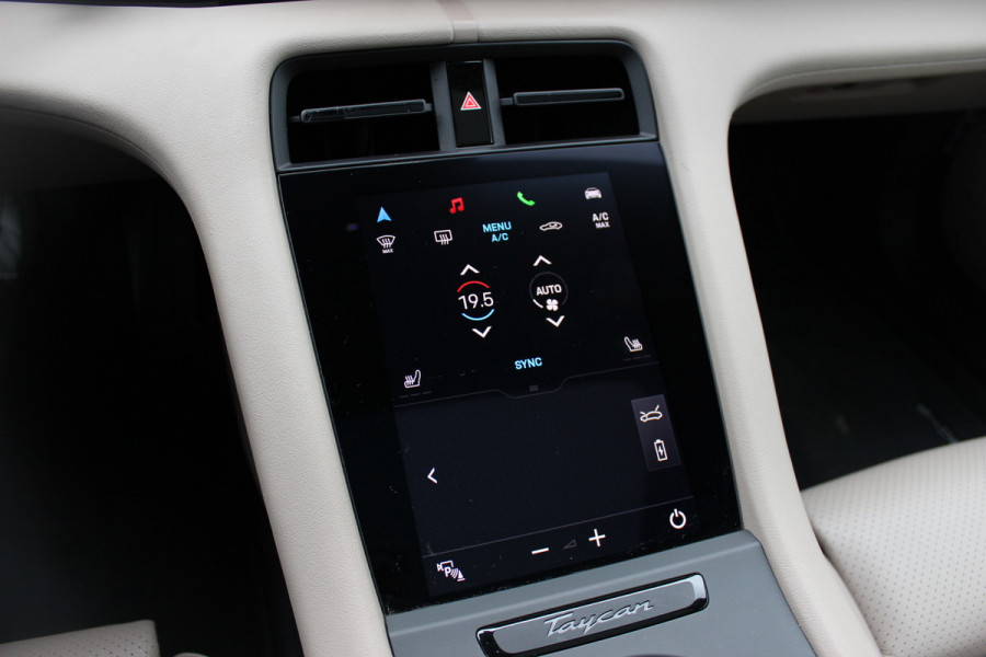 Porsche Taycan Sport Turismo 4S 93 kWh / SoH 91,9% / Panoramadak / 360Camera / Head-up / Accu Performance+ / 21'' / Achterasbesturing / Luchtvering / Keyless / Stoel+Stuurverwarming / DAB / ACC