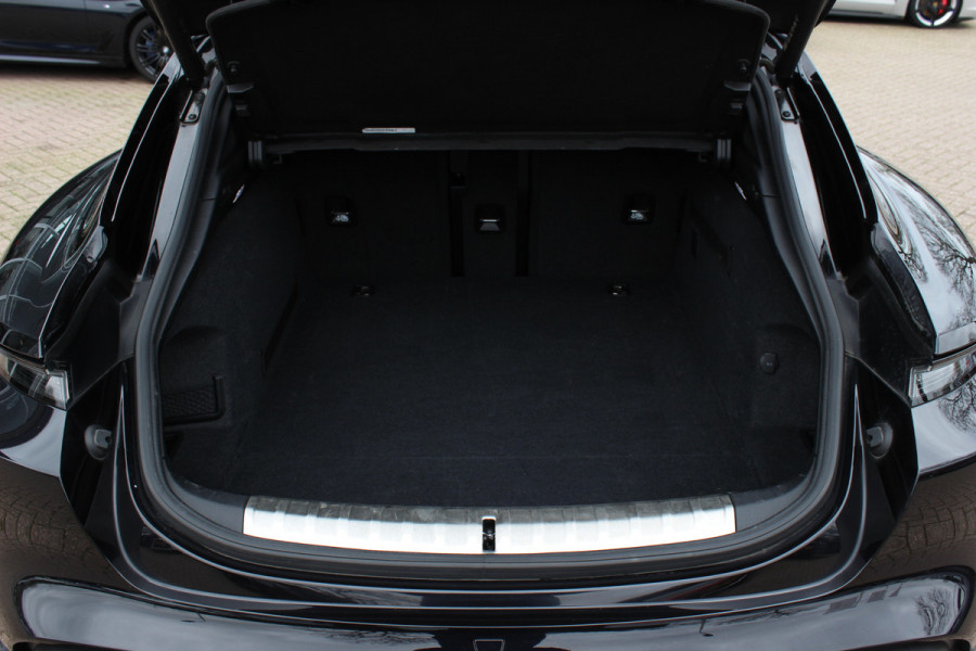 Porsche Taycan Cross Turismo Turbo S 93 kWh / SoH 90,9% / Panoramadak / 360Camera / Head-up / Passenger Display / Luchtvering / 21'' / Bose / Keyless / Sportdesign+Chrono / Stoelventilatie+Verwarming / Stuurverwarming / Dodehoek / DAB