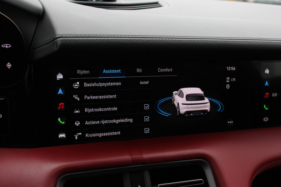 Porsche Taycan Cross Turismo Turbo S 93 kWh / SoH 90,9% / Panoramadak / 360Camera / Head-up / Passenger Display / Luchtvering / 21'' / Bose / Keyless / Sportdesign+Chrono / Stoelventilatie+Verwarming / Stuurverwarming / Dodehoek / DAB