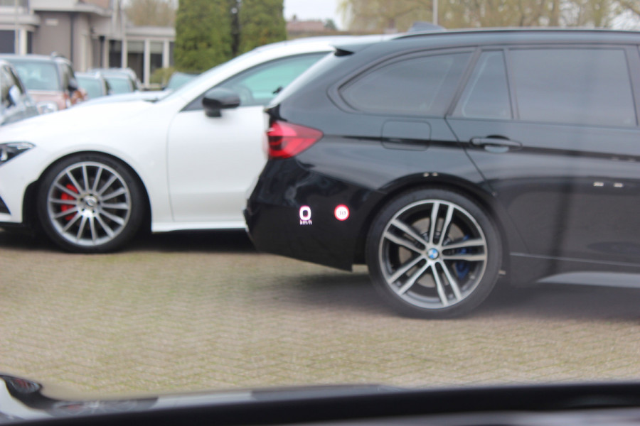 Porsche Taycan Cross Turismo Turbo S 93 kWh / SoH 90,9% / Panoramadak / 360Camera / Head-up / Passenger Display / Luchtvering / 21'' / Bose / Keyless / Sportdesign+Chrono / Stoelventilatie+Verwarming / Stuurverwarming / Dodehoek / DAB