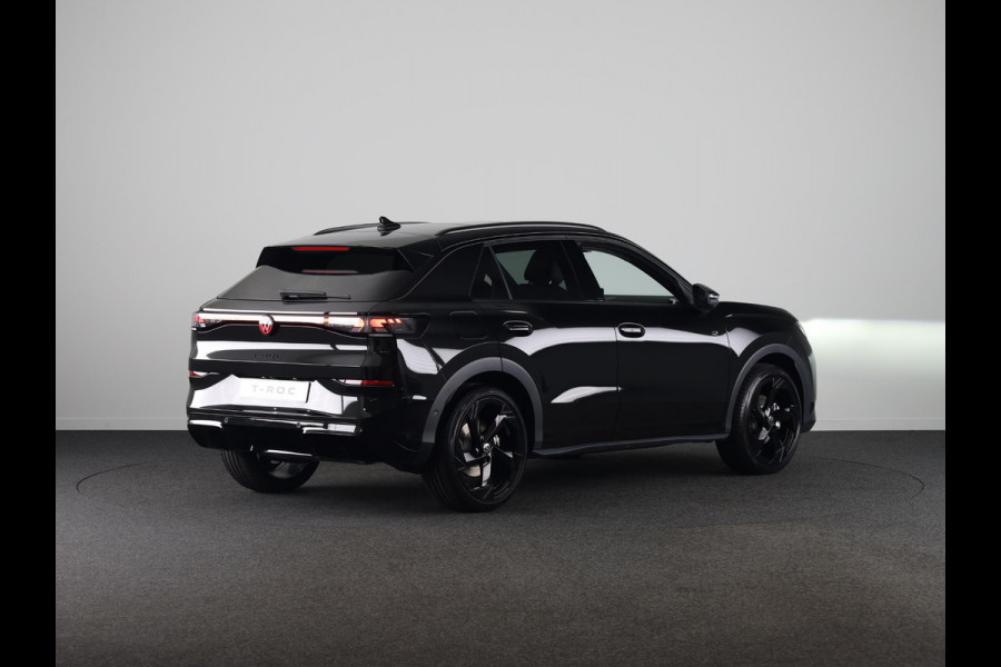 Volkswagen T-Roc R-Line First Edition 1.5 eTSI 110 kW / 150 PK SUV
