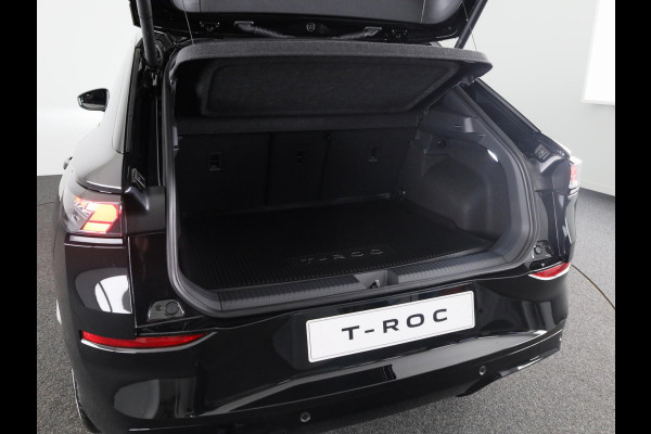 Volkswagen T-Roc R-Line First Edition 1.5 eTSI 110 kW / 150 PK SUV