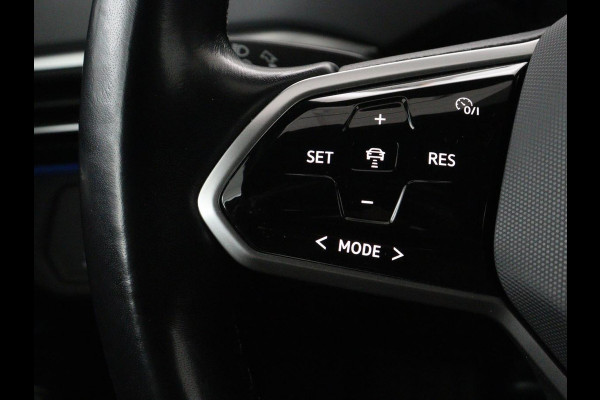 Volkswagen ID.4 First 77 kWh | SOH 90% | Stoelverwarming | Adaptive cruise | 20'' | Half leder | Carplay | Navigatie | Sfeerverlichting | Full LED | Camera | Stuurverwarming