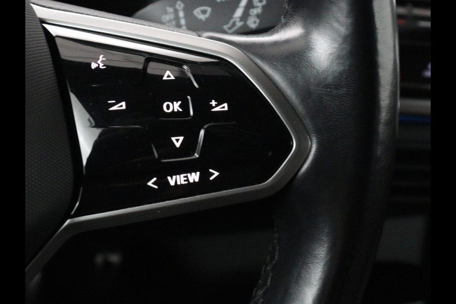 Volkswagen ID.4 First 77 kWh | SOH 90% | Stoelverwarming | Adaptive cruise | 20'' | Half leder | Carplay | Navigatie | Sfeerverlichting | Full LED | Camera | Stuurverwarming