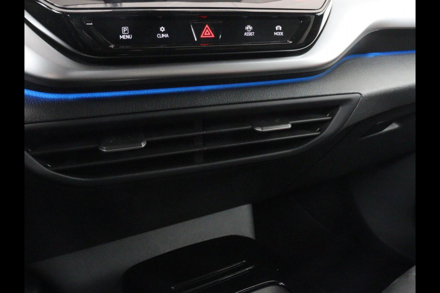 Volkswagen ID.4 First 77 kWh | SOH 90% | Stoelverwarming | Adaptive cruise | 20'' | Half leder | Carplay | Navigatie | Sfeerverlichting | Full LED | Camera | Stuurverwarming