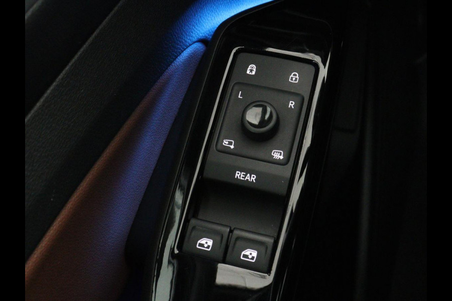 Volkswagen ID.4 First 77 kWh | SOH 90% | Stoelverwarming | Adaptive cruise | 20'' | Half leder | Carplay | Navigatie | Sfeerverlichting | Full LED | Camera | Stuurverwarming