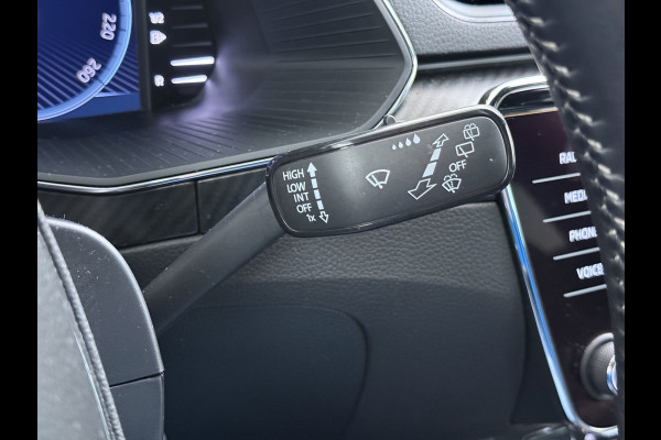 Škoda Superb Combi T218PK iV PHEV AUT-6 Sportline BS Elektr.+Geheugen-Sport-Stoelen+Verwarmd Trekhaak Virtual Cockpit Matrix Led Navi Ecc Ada 1.4t- Plug-in-hybride Achterbank+Stuurverwarming Led Elek.Achterklep Lmv 19" Keyless Dodehoek detectie Verkeersbord detectie 1e Eigenaar Origineel Nederlandse Auto 400 Nm !! + 1600kg trekvermogen