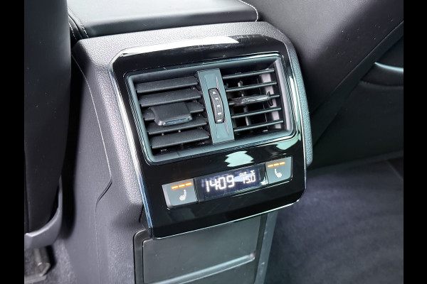Škoda Superb Combi T218PK iV PHEV AUT-6 Sportline BS Elektr.+Geheugen-Sport-Stoelen+Verwarmd Trekhaak Virtual Cockpit Matrix Led Navi Ecc Ada 1.4t- Plug-in-hybride Achterbank+Stuurverwarming Led Elek.Achterklep Lmv 19" Keyless Dodehoek detectie Verkeersbord detectie 1e Eigenaar Origineel Nederlandse Auto 400 Nm !! + 1600kg trekvermogen