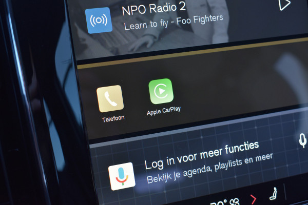 Volvo V60 T6 AWD 350PK Plug-in Hybrid Essential Bright Nieuw | 19"LMV | Leder | Stuur & Stoelverwarming | Camera