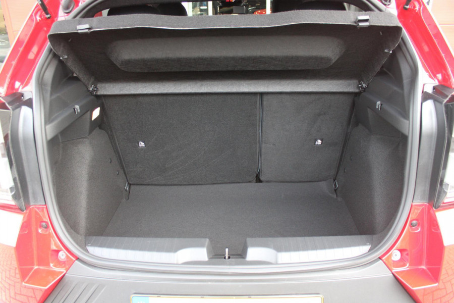 Fiat Grande Panda 1.2 110PK Hybrid ICON | 16" LICHTMETALEN VELGEN | DRAADLOZE APPLE CARPLAY/ANDROID AUTO | PARKEERSENSOREN ACHTER | LED KOPLAMPEN | DAB+ RADIO | CRUISE CONTROL | LANE ASSIST | AIRCO | VERKEERSBORDEN HERKENNING |