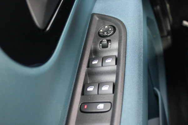 Fiat Grande Panda 1.2 110PK Hybrid ICON | 16" LICHTMETALEN VELGEN | DRAADLOZE APPLE CARPLAY/ANDROID AUTO | PARKEERSENSOREN ACHTER | LED KOPLAMPEN | DAB+ RADIO | CRUISE CONTROL | LANE ASSIST | AIRCO | VERKEERSBORDEN HERKENNING |