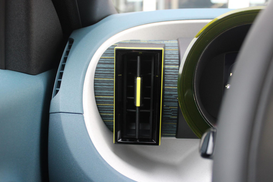 Fiat Grande Panda 1.2 110PK Hybrid ICON | 16" LICHTMETALEN VELGEN | DRAADLOZE APPLE CARPLAY/ANDROID AUTO | PARKEERSENSOREN ACHTER | LED KOPLAMPEN | DAB+ RADIO | CRUISE CONTROL | LANE ASSIST | AIRCO | VERKEERSBORDEN HERKENNING |