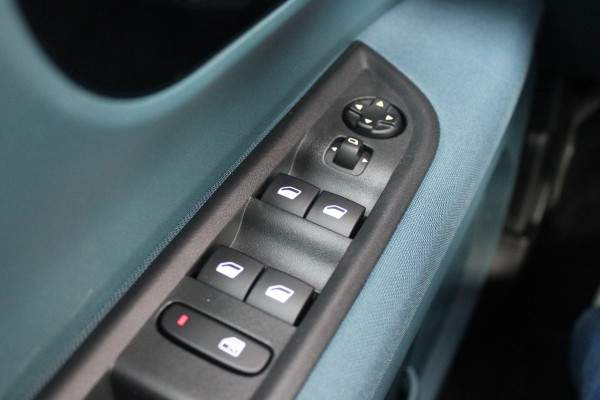 Fiat Grande Panda 1.2 110PK Hybrid ICON | 16" LICHTMETALEN VELGEN | DRAADLOZE APPLE CARPLAY/ANDROID AUTO | PARKEERSENSOREN ACHTER | LED KOPLAMPEN | DAB+ RADIO | CRUISE CONTROL | LANE ASSIST | AIRCO | VERKEERSBORDEN HERKENNING |