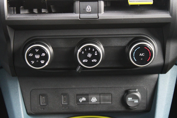 Fiat Grande Panda 1.2 110PK Hybrid ICON | 16" LICHTMETALEN VELGEN | DRAADLOZE APPLE CARPLAY/ANDROID AUTO | PARKEERSENSOREN ACHTER | LED KOPLAMPEN | DAB+ RADIO | CRUISE CONTROL | LANE ASSIST | AIRCO | VERKEERSBORDEN HERKENNING |