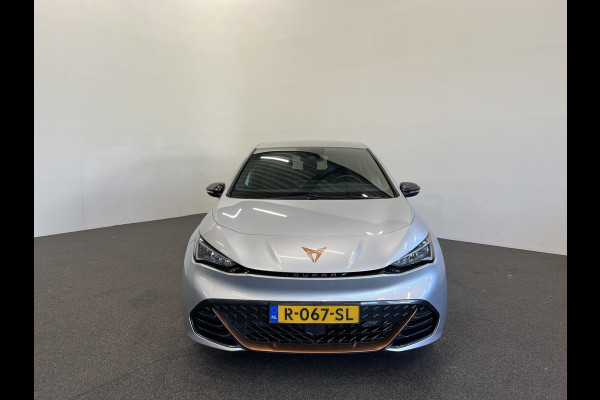 CUPRA Born Business 62 kWh Navigatie Apple Carplay/Android Auto Camera Parkeersensoren Adaptive Cruise Control Stuurverwarming Lichtmetalen velgen Climate Control