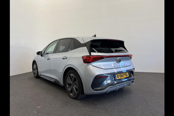 CUPRA Born Business 62 kWh Navigatie Apple Carplay/Android Auto Camera Parkeersensoren Adaptive Cruise Control Stuurverwarming Lichtmetalen velgen Climate Control
