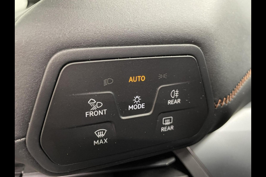 CUPRA Born Business 62 kWh Navigatie Apple Carplay/Android Auto Camera Parkeersensoren Adaptive Cruise Control Stuurverwarming Lichtmetalen velgen Climate Control