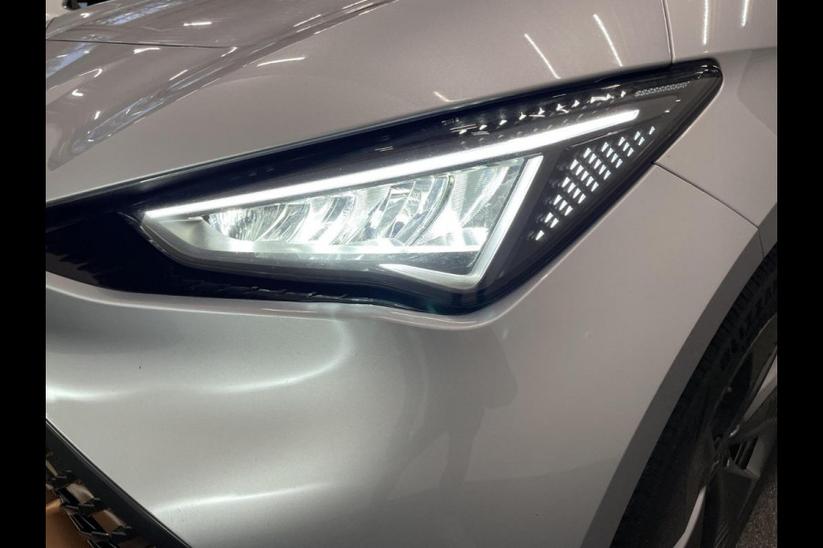 CUPRA Born Business 62 kWh Navigatie Apple Carplay/Android Auto Camera Parkeersensoren Adaptive Cruise Control Stuurverwarming Lichtmetalen velgen Climate Control